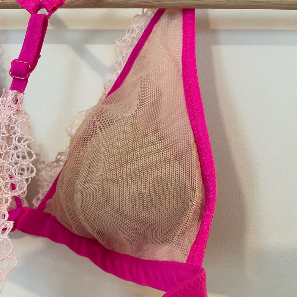 Victoria’s Secret Pink Ombré Bralette - Picture 4 of 5